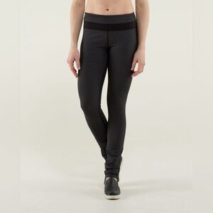 Lululemon Skinny Groove Pant Size 2 (Diamond Dot Black White)